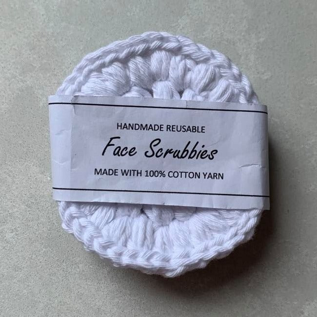 White handmade reusable round cotton facewipes in pack of 3.